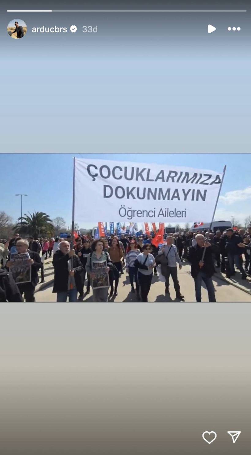 İstanbul'daki dev mitingde ünlüler de yer aldı: Sosyal medyada destek paylaşımları yağdı - Fotoğraf: 18